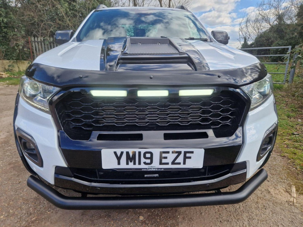 View FORD RANGER 3.2 TDCi Wildtrak Auto 4WD Euro 6 (s/s) 4dr