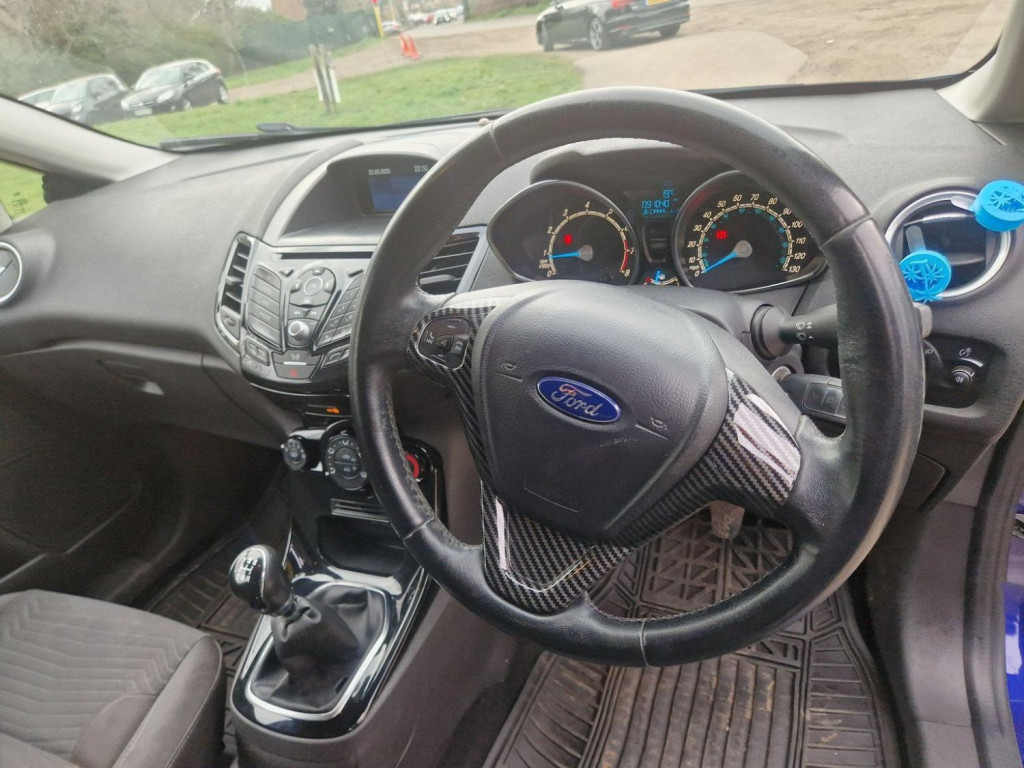 FORD FIESTA