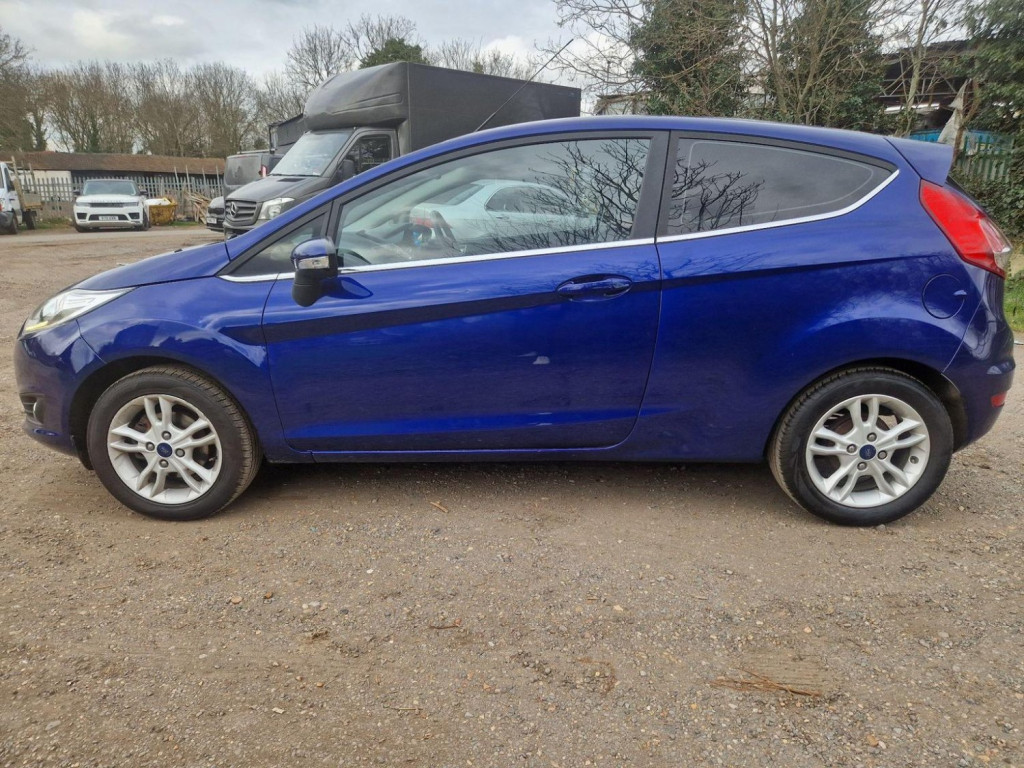 FORD FIESTA