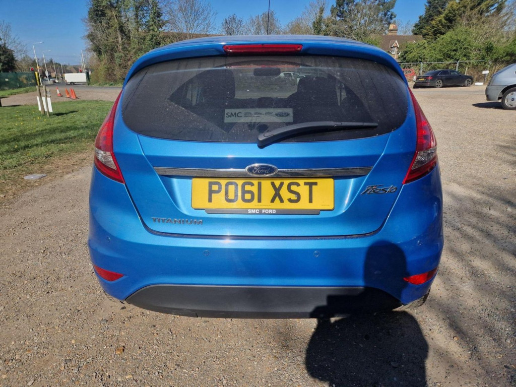 FORD FIESTA