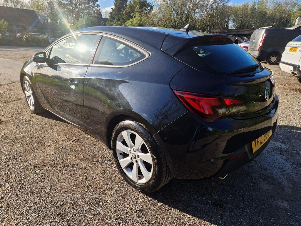 View VAUXHALL ASTRA GTC 1.4T Sport Auto Euro 5 3dr