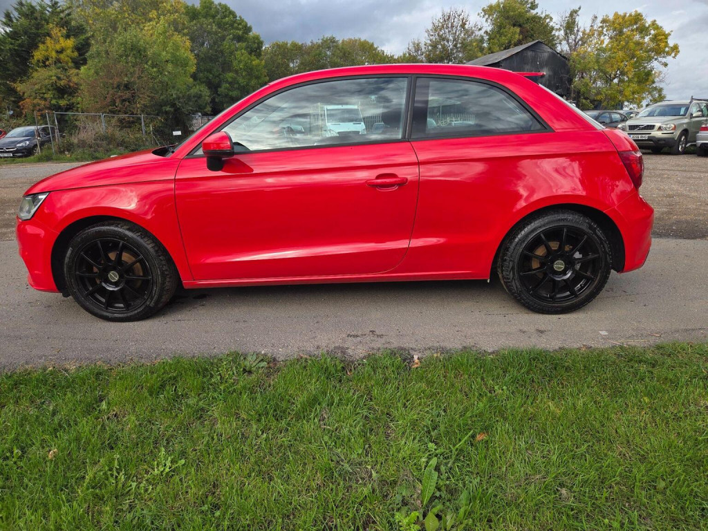 AUDI A1