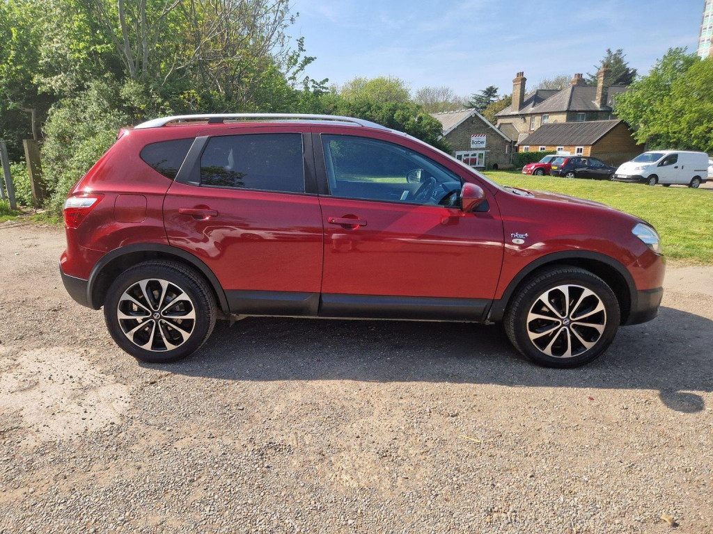 NISSAN QASHQAI