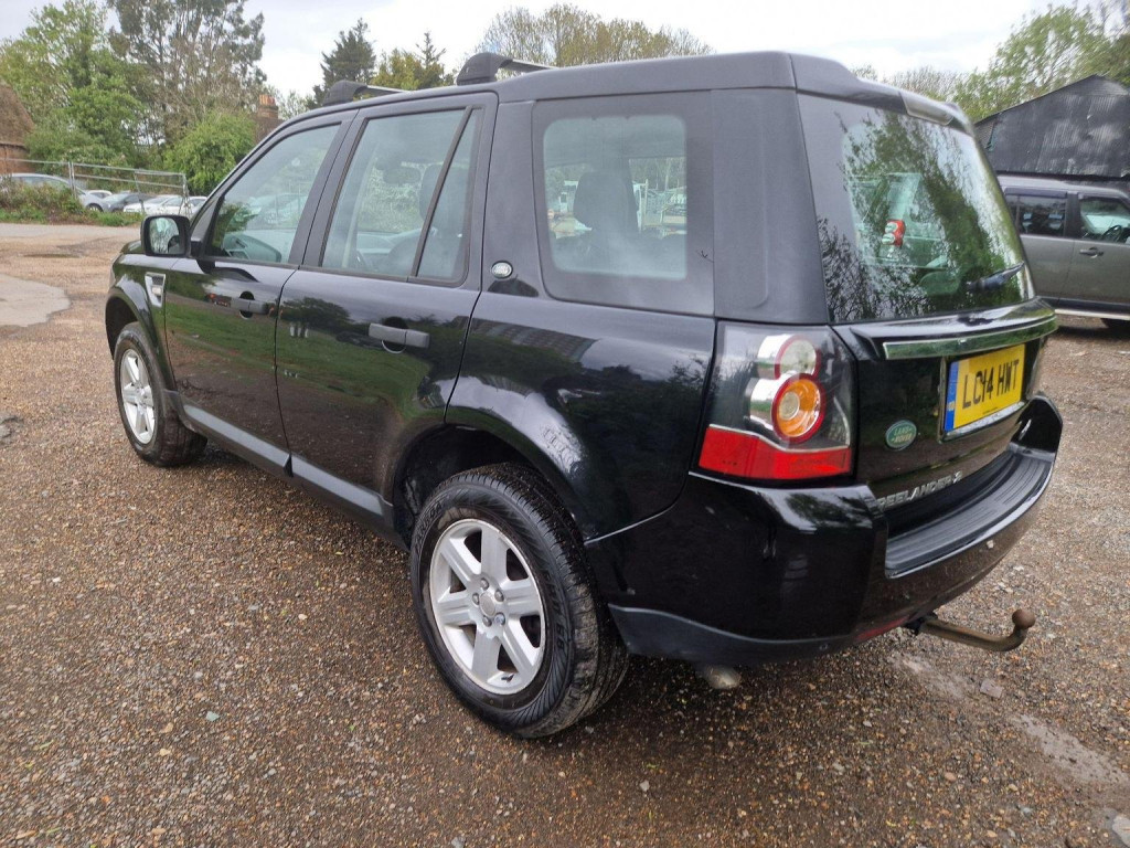 View LAND ROVER FREELANDER 2 2.2 TD4 GS 4WD Euro 5 (s/s) 5dr