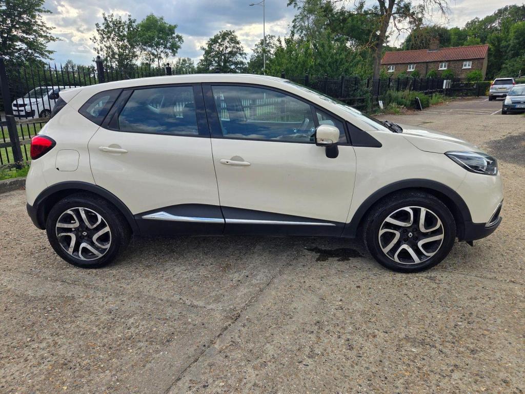 RENAULT CAPTUR
