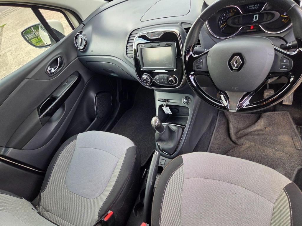 RENAULT CAPTUR