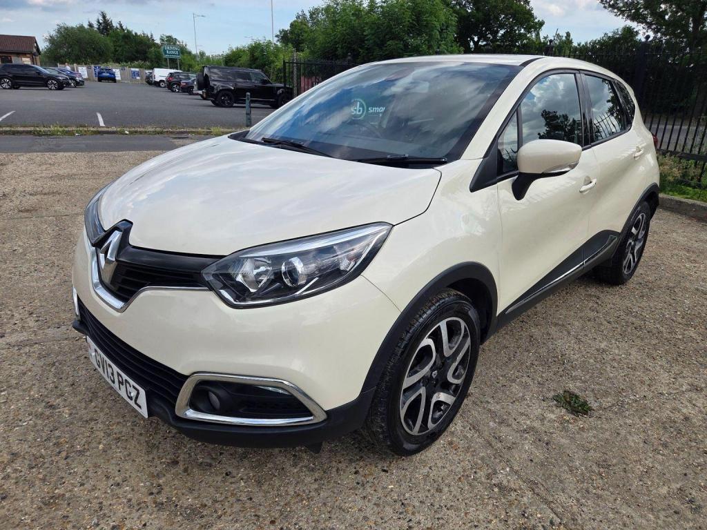 RENAULT CAPTUR