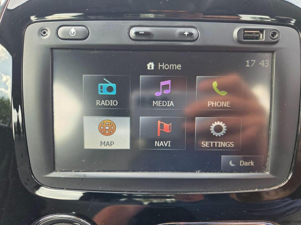 RENAULT CAPTUR
