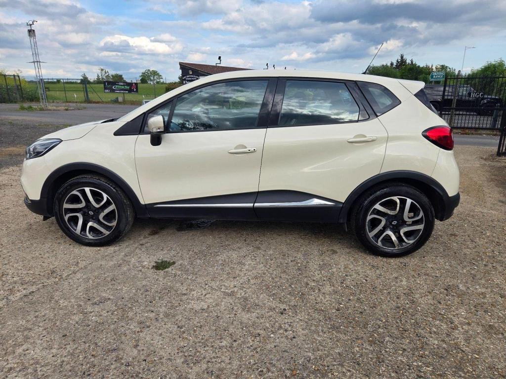 RENAULT CAPTUR
