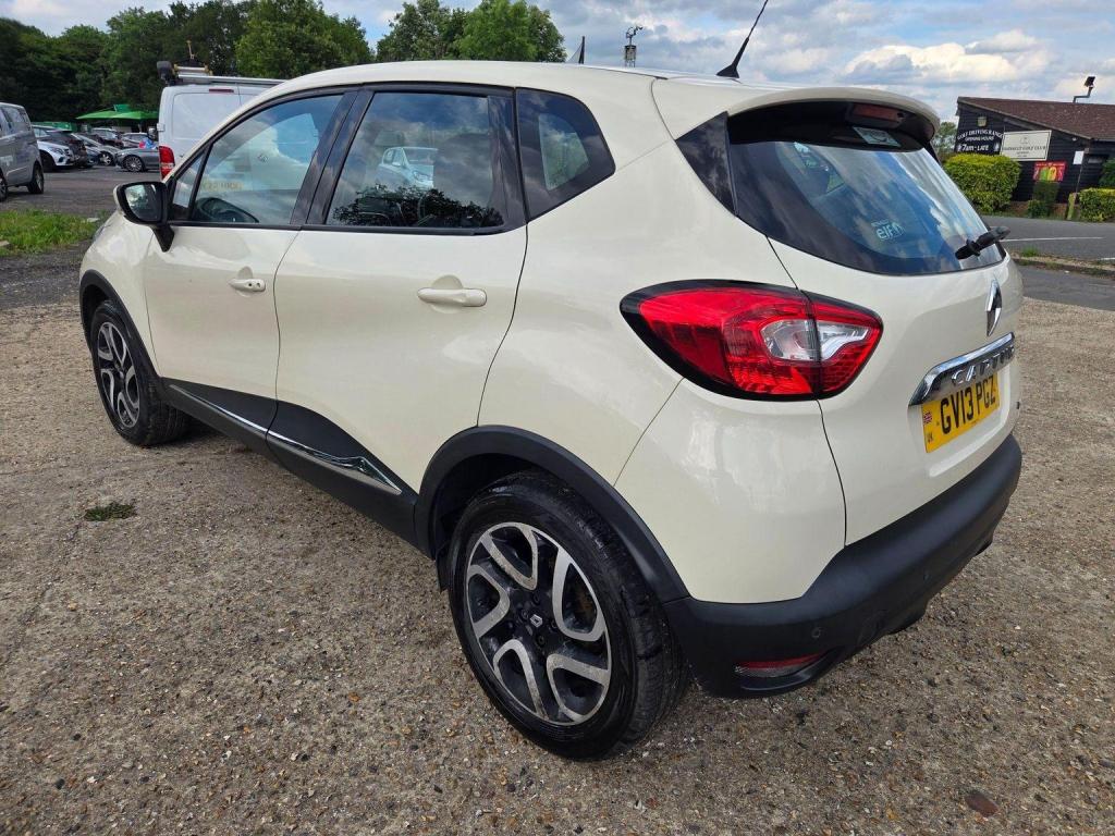 RENAULT CAPTUR