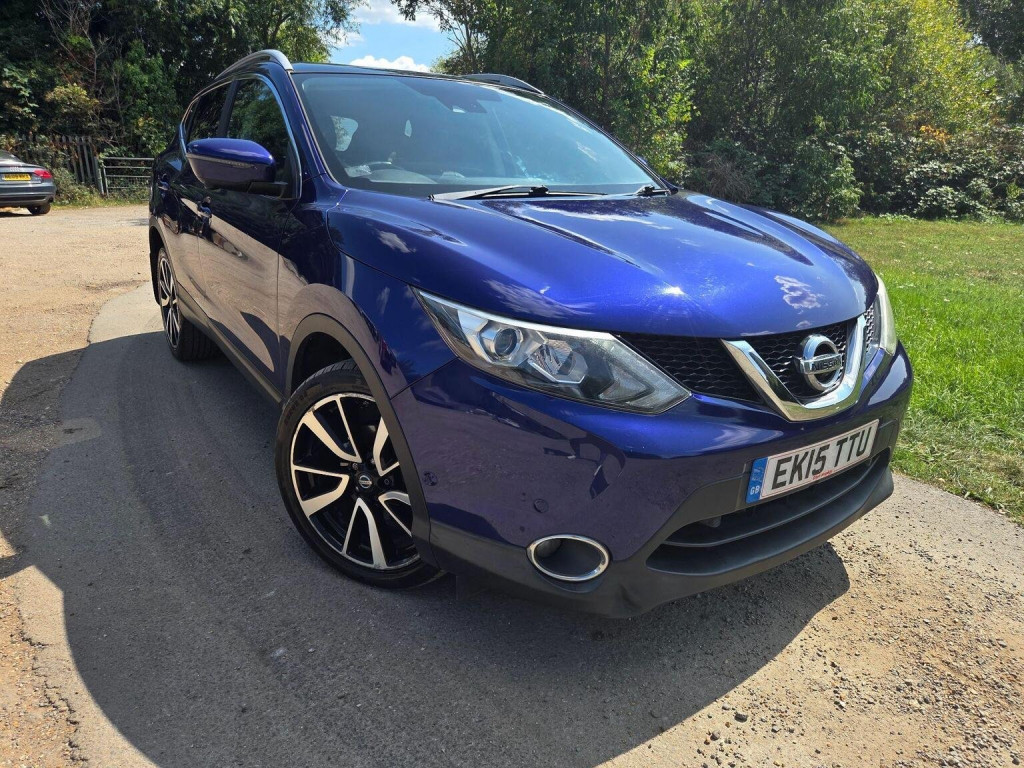 View NISSAN QASHQAI 1.6 dCi Tekna XTRON 2WD Euro 5 (s/s) 5dr
