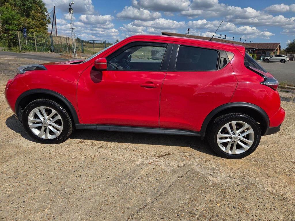 NISSAN JUKE