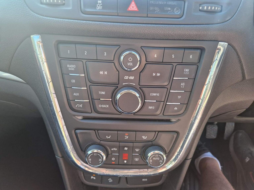 VAUXHALL MOKKA