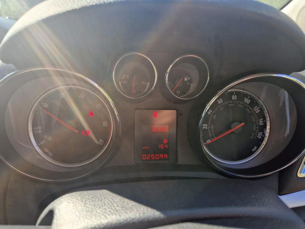 VAUXHALL MOKKA