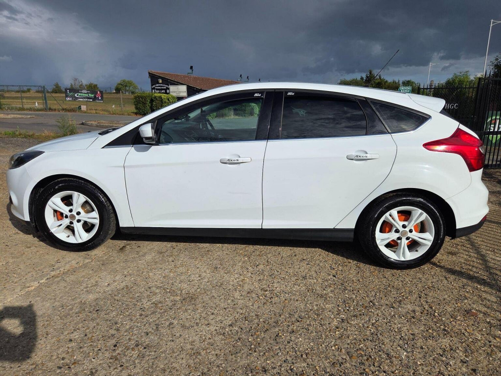FORD FOCUS