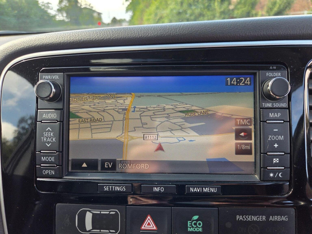 MITSUBISHI OUTLANDER