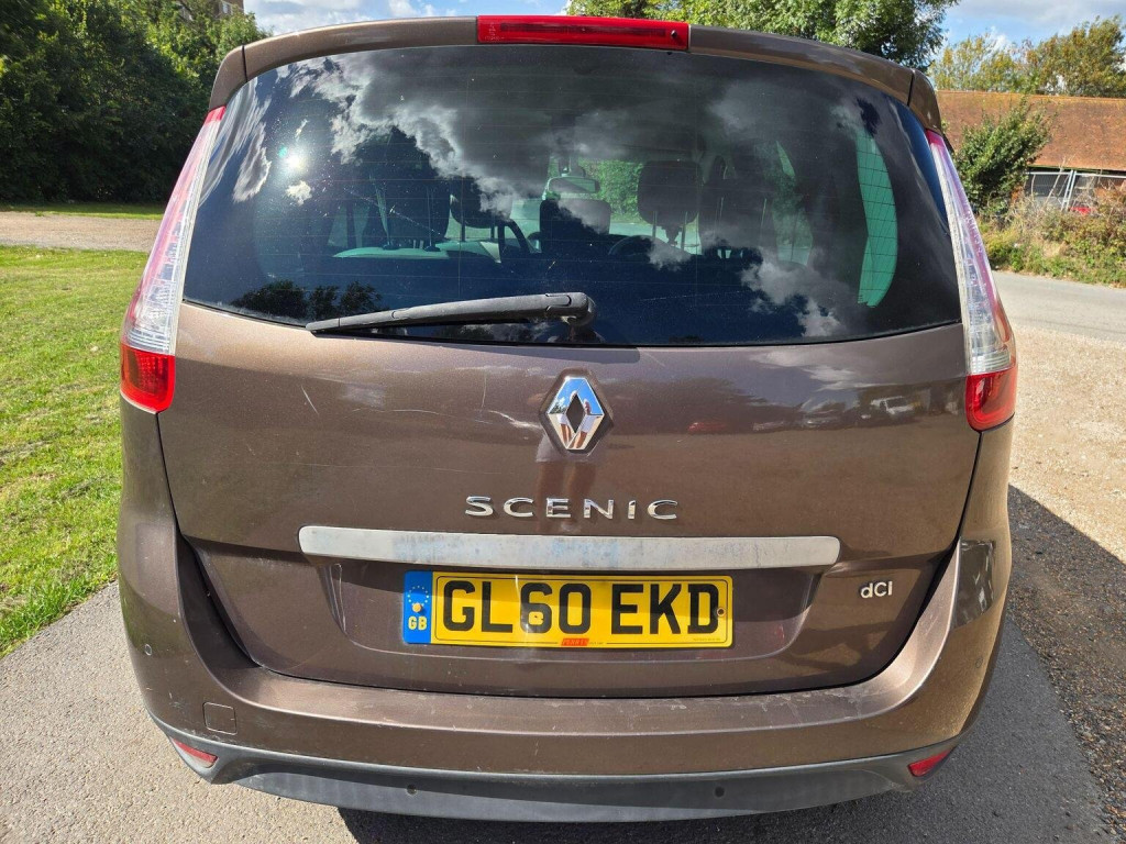 RENAULT GRAND SCENIC