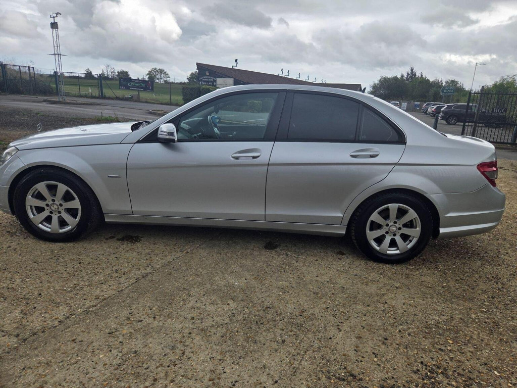 MERCEDES-BENZ C CLASS