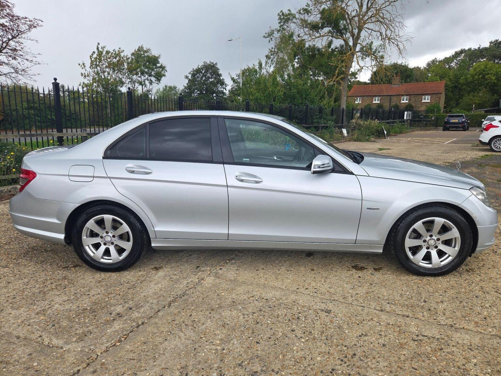 MERCEDES-BENZ C CLASS