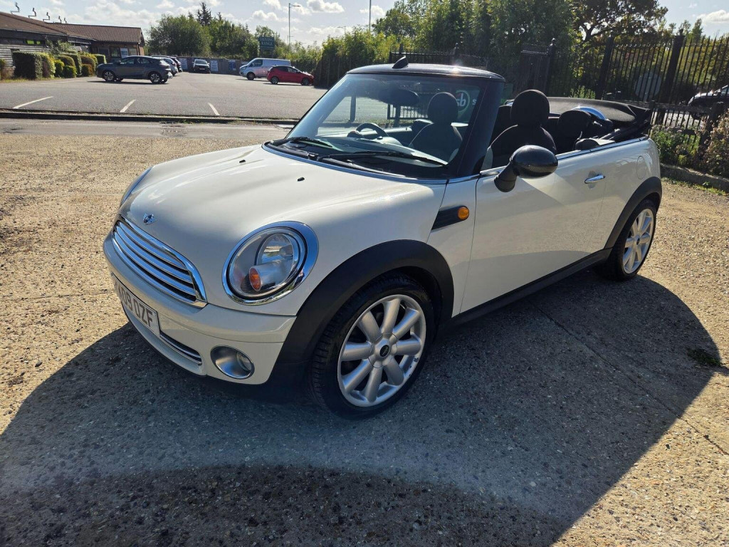 View MINI CONVERTIBLE 1.6 Cooper Euro 4 2dr
