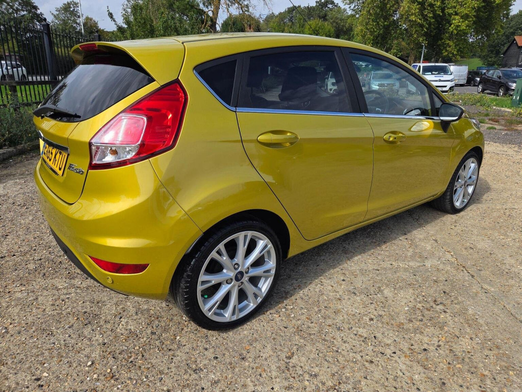 FORD FIESTA