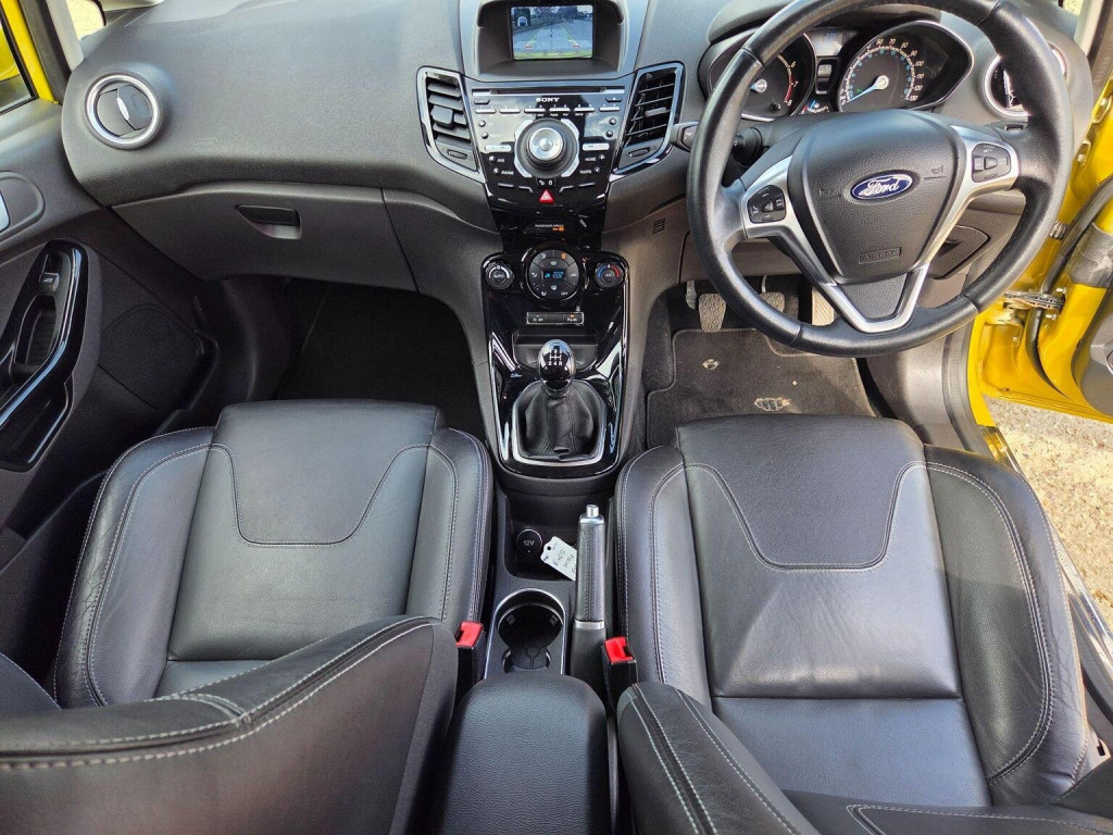 FORD FIESTA
