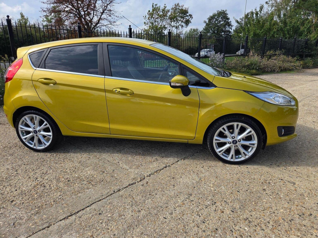 FORD FIESTA