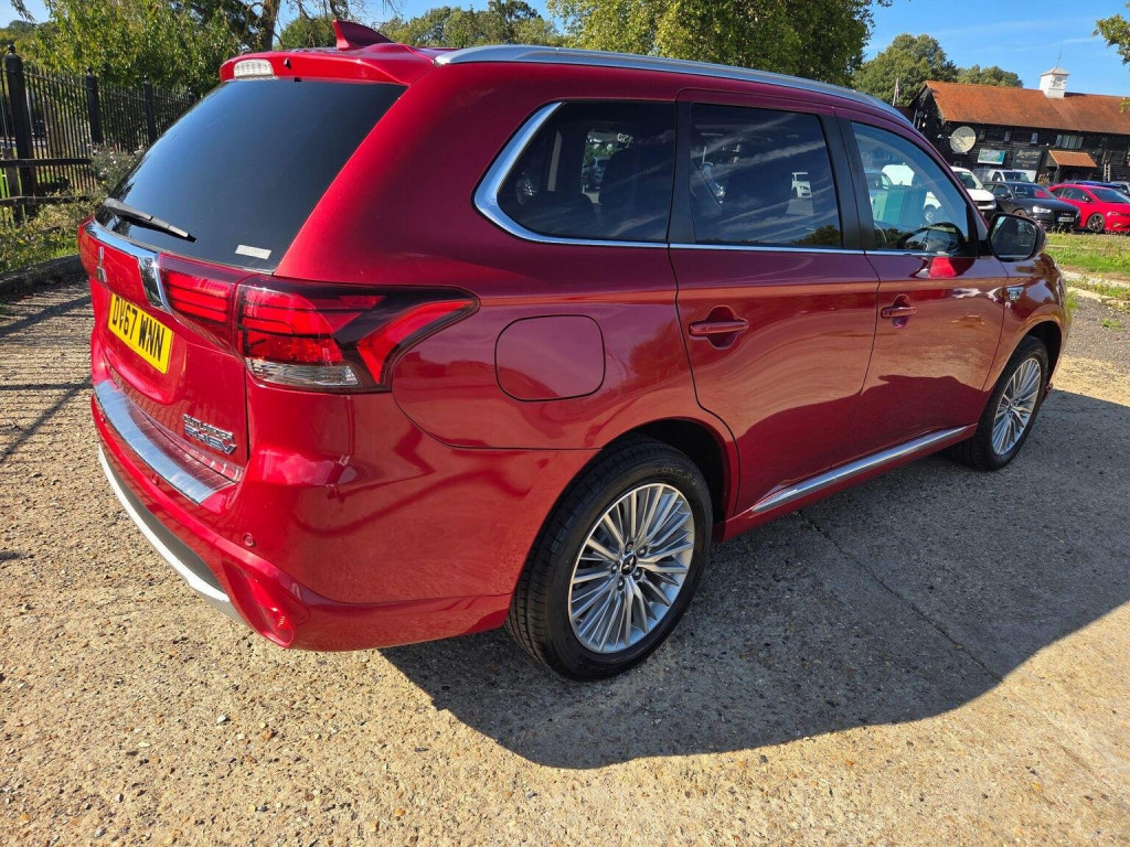 MITSUBISHI OUTLANDER