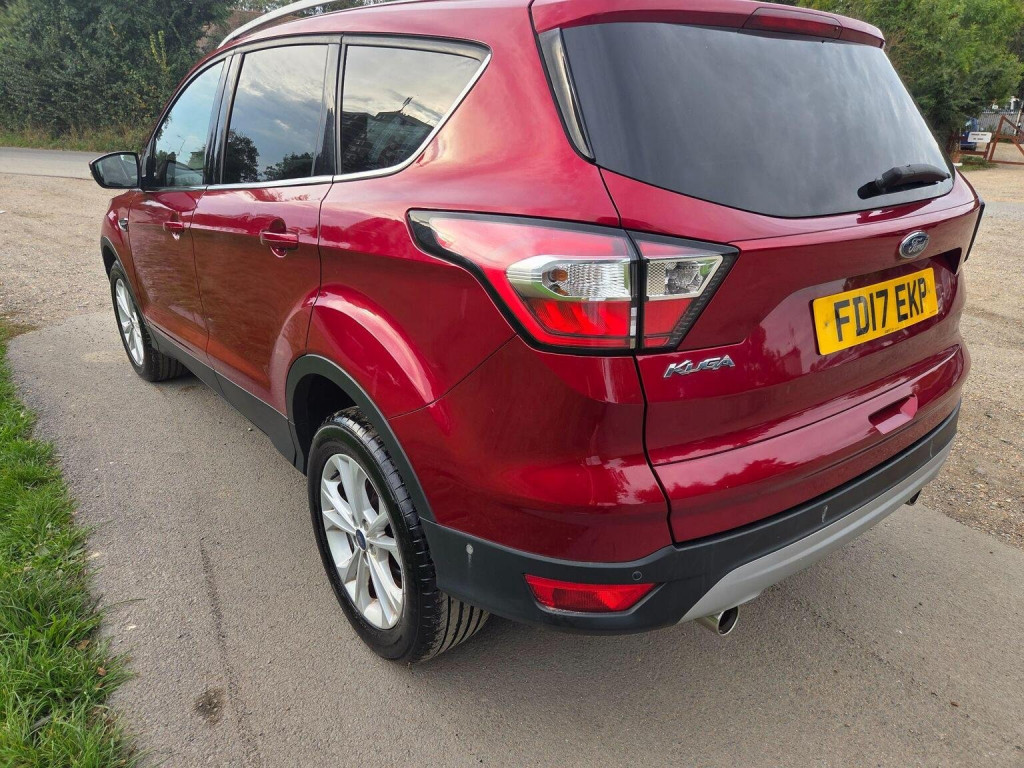 View FORD KUGA 2.0 TDCi Titanium Euro 6 (s/s) 5dr