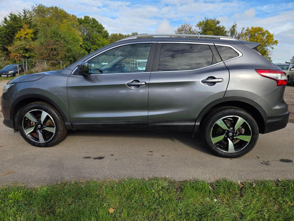 NISSAN QASHQAI