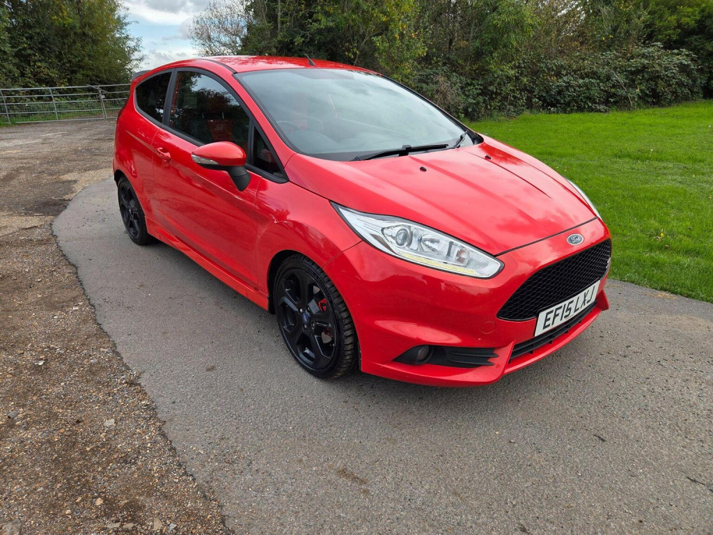 View FORD FIESTA 1.6T EcoBoost ST-2 Euro 6 3dr