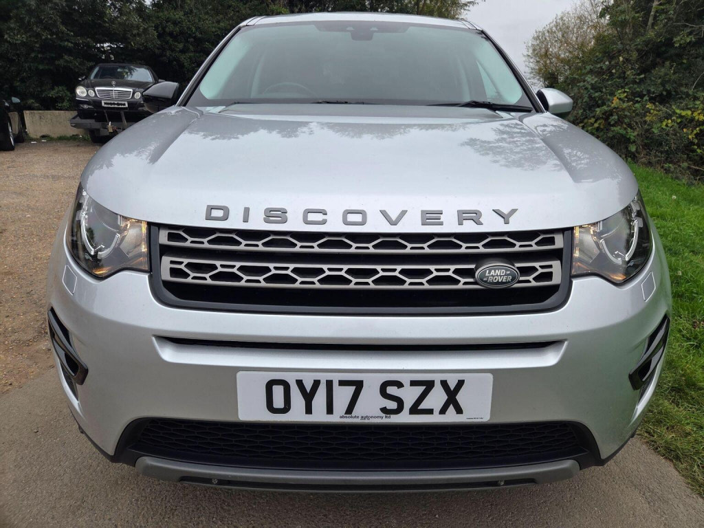 View LAND ROVER DISCOVERY SPORT 2.0 TD4 SE Tech Auto 4WD Euro 6 (s/s) 5dr