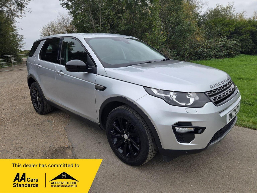 View LAND ROVER DISCOVERY SPORT 2.0 TD4 SE Tech Auto 4WD Euro 6 (s/s) 5dr