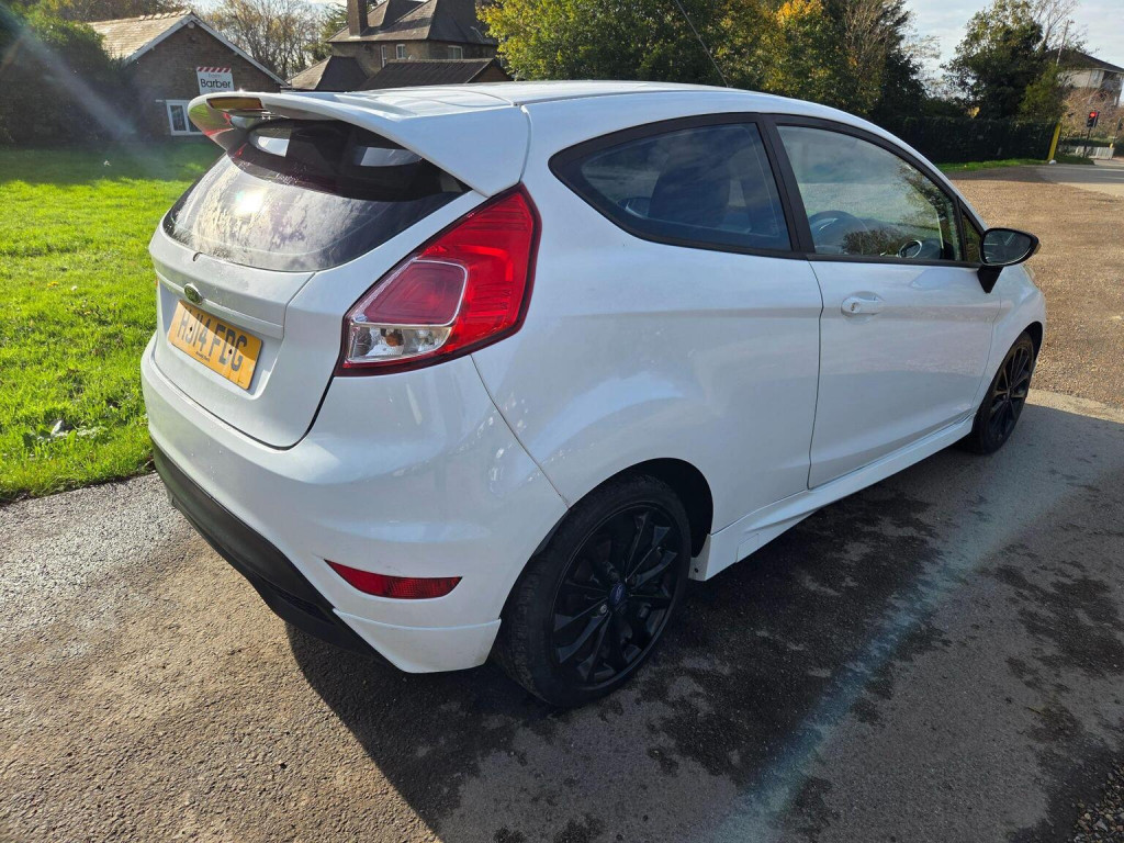 FORD FIESTA
