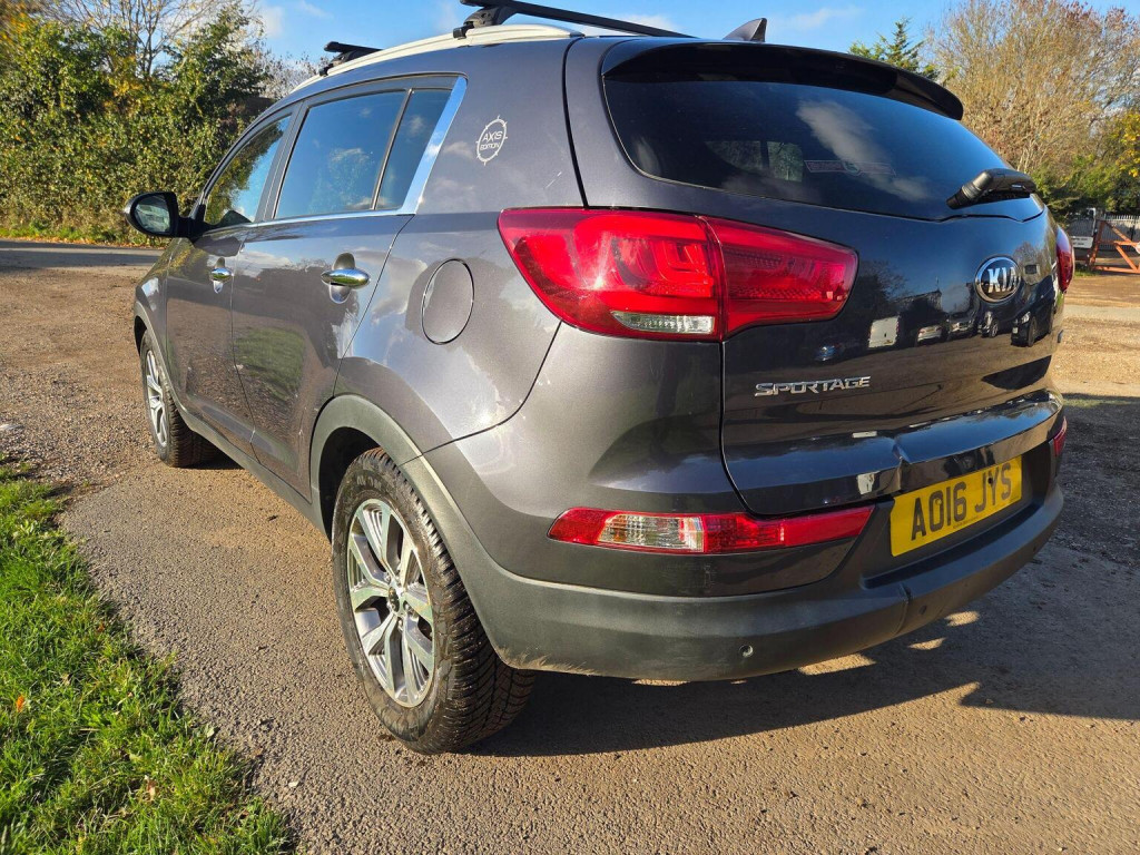 KIA SPORTAGE