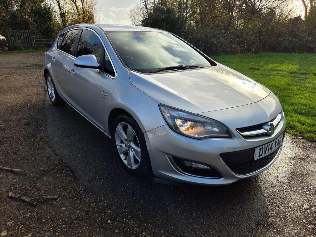 View VAUXHALL ASTRA 1.6 16v SRi Euro 5 5dr