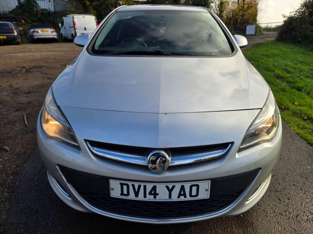 View VAUXHALL ASTRA 1.6 16v SRi Euro 5 5dr