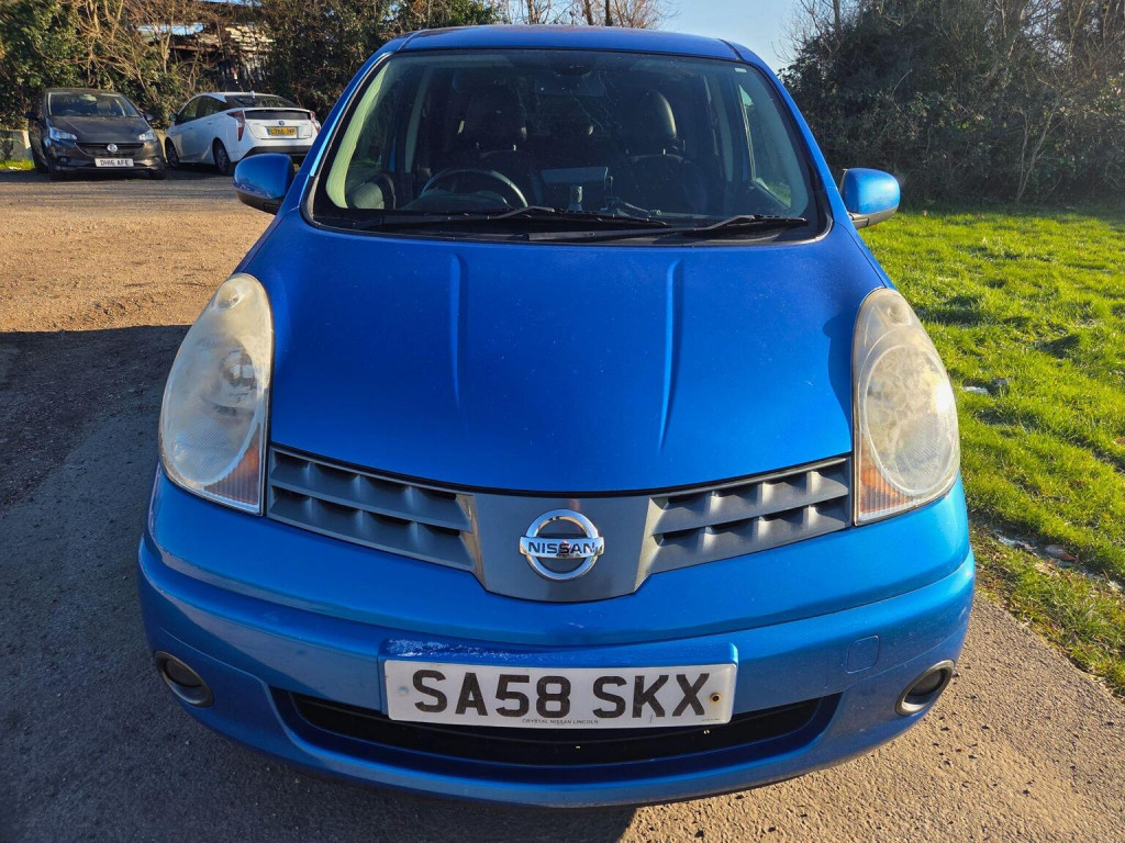 View NISSAN NOTE 1.6 16V Tekna Auto Euro 4 5dr