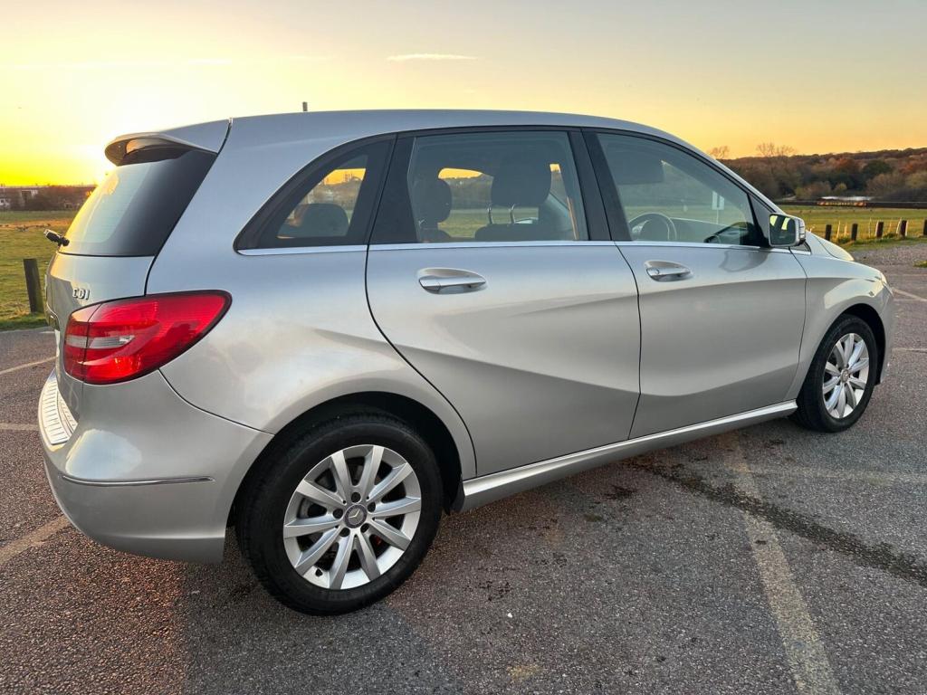 MERCEDES-BENZ B CLASS
