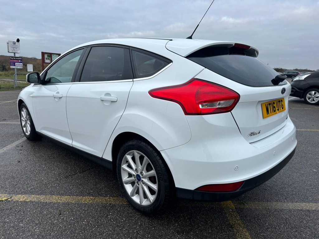 FORD FOCUS
