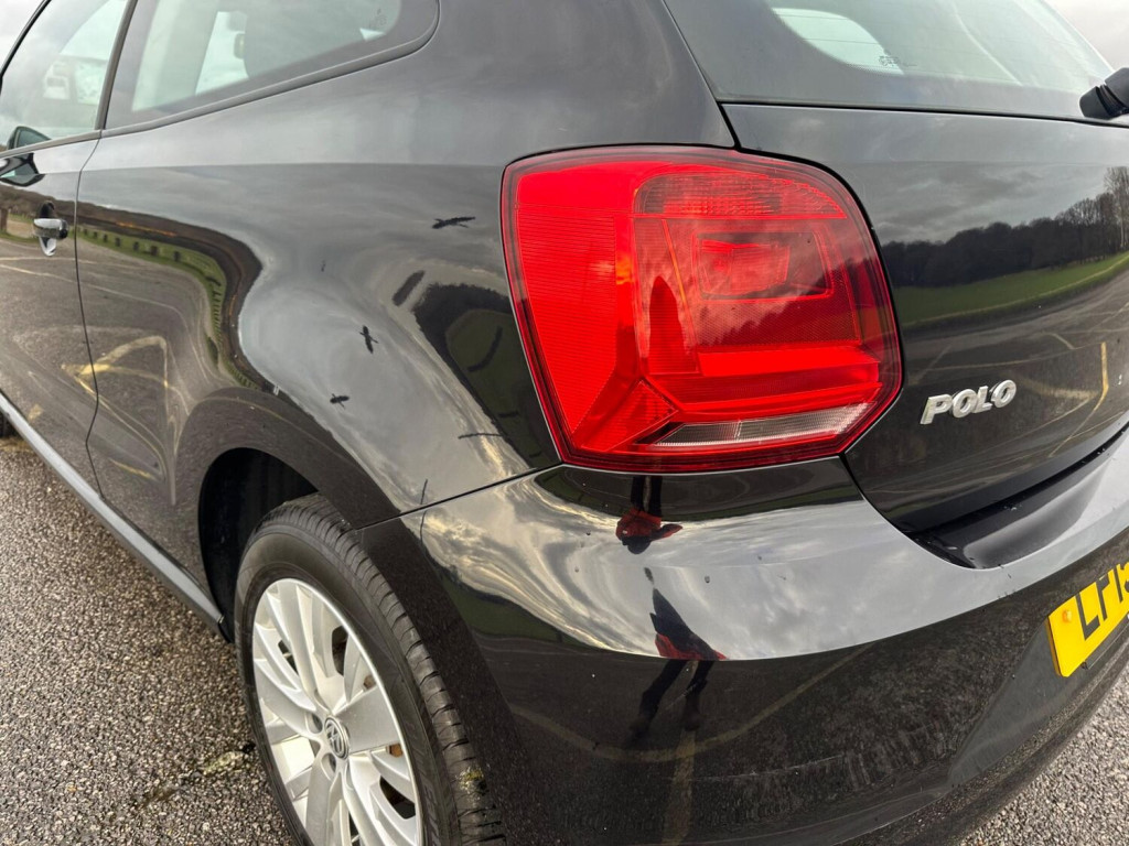 VOLKSWAGEN POLO