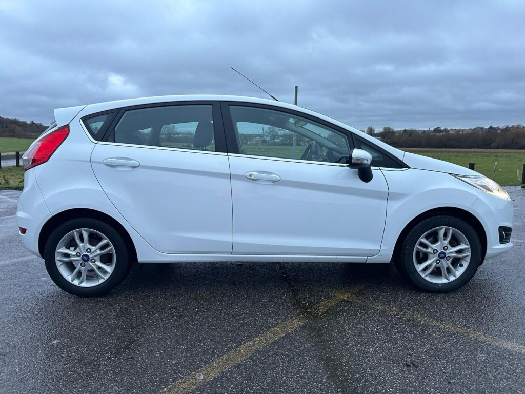 FORD FIESTA