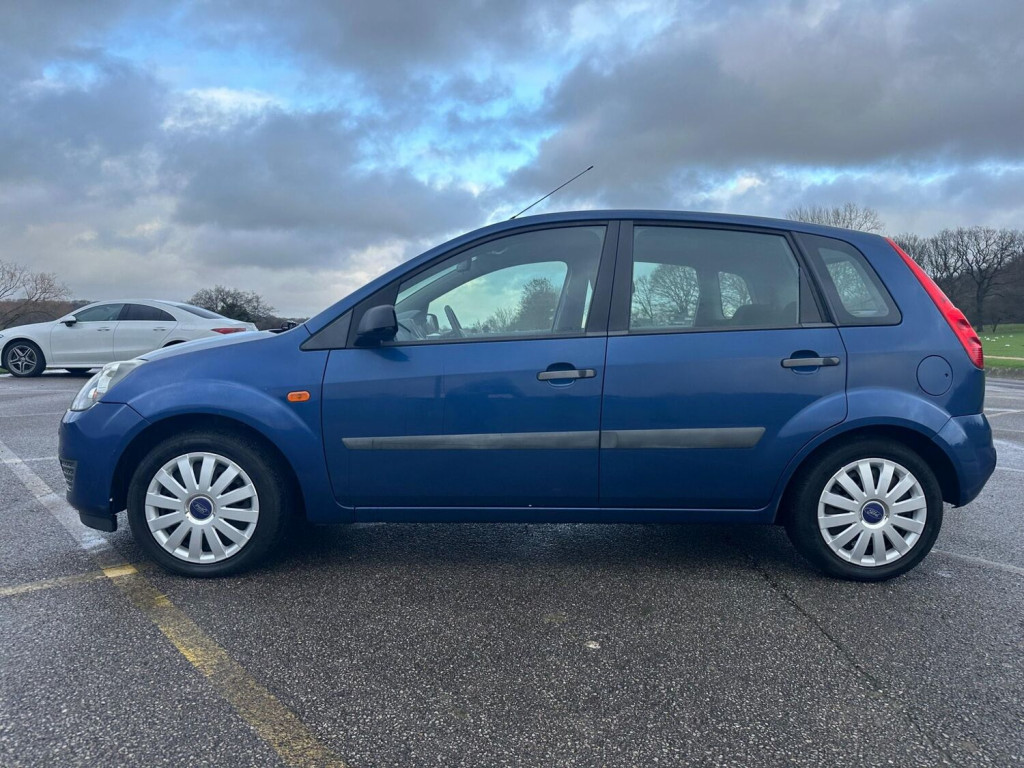 FORD FIESTA