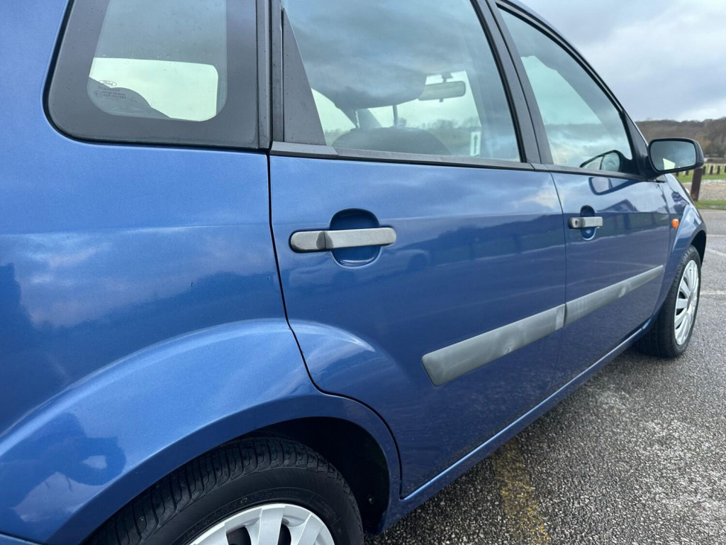 FORD FIESTA