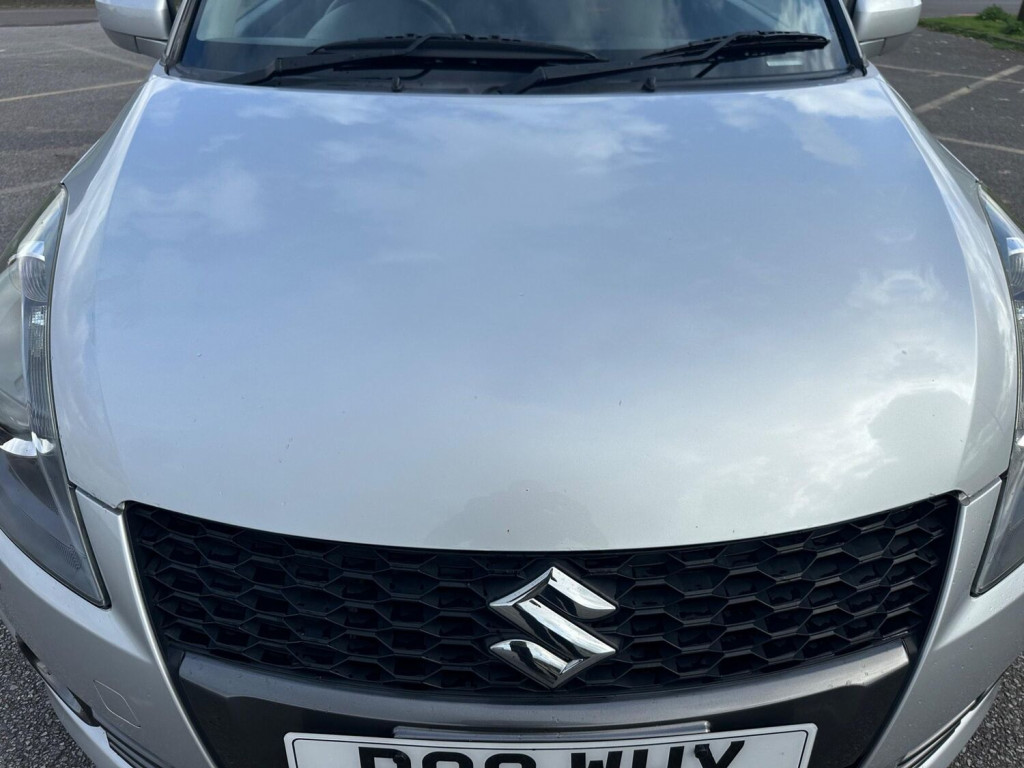 SUZUKI SWIFT
