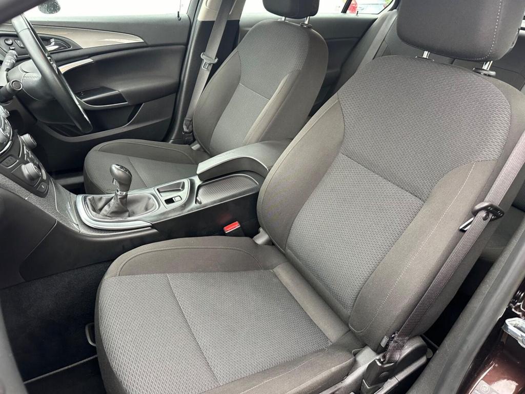 VAUXHALL INSIGNIA