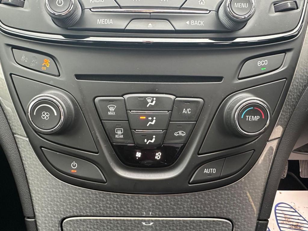 VAUXHALL INSIGNIA