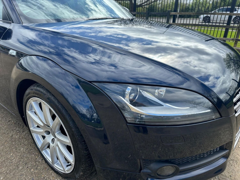 AUDI TT