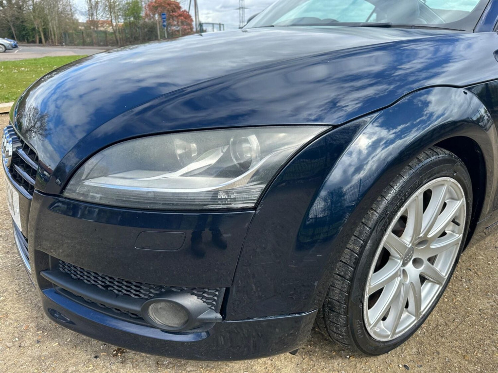 AUDI TT