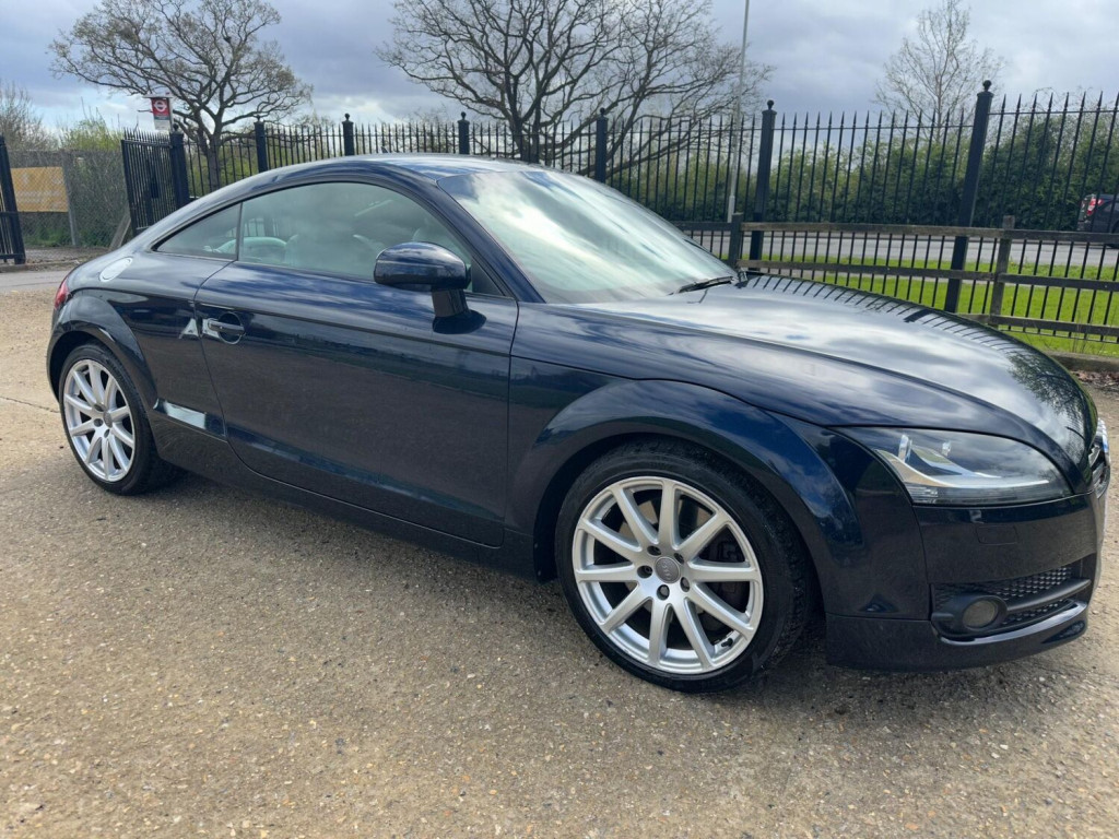 AUDI TT